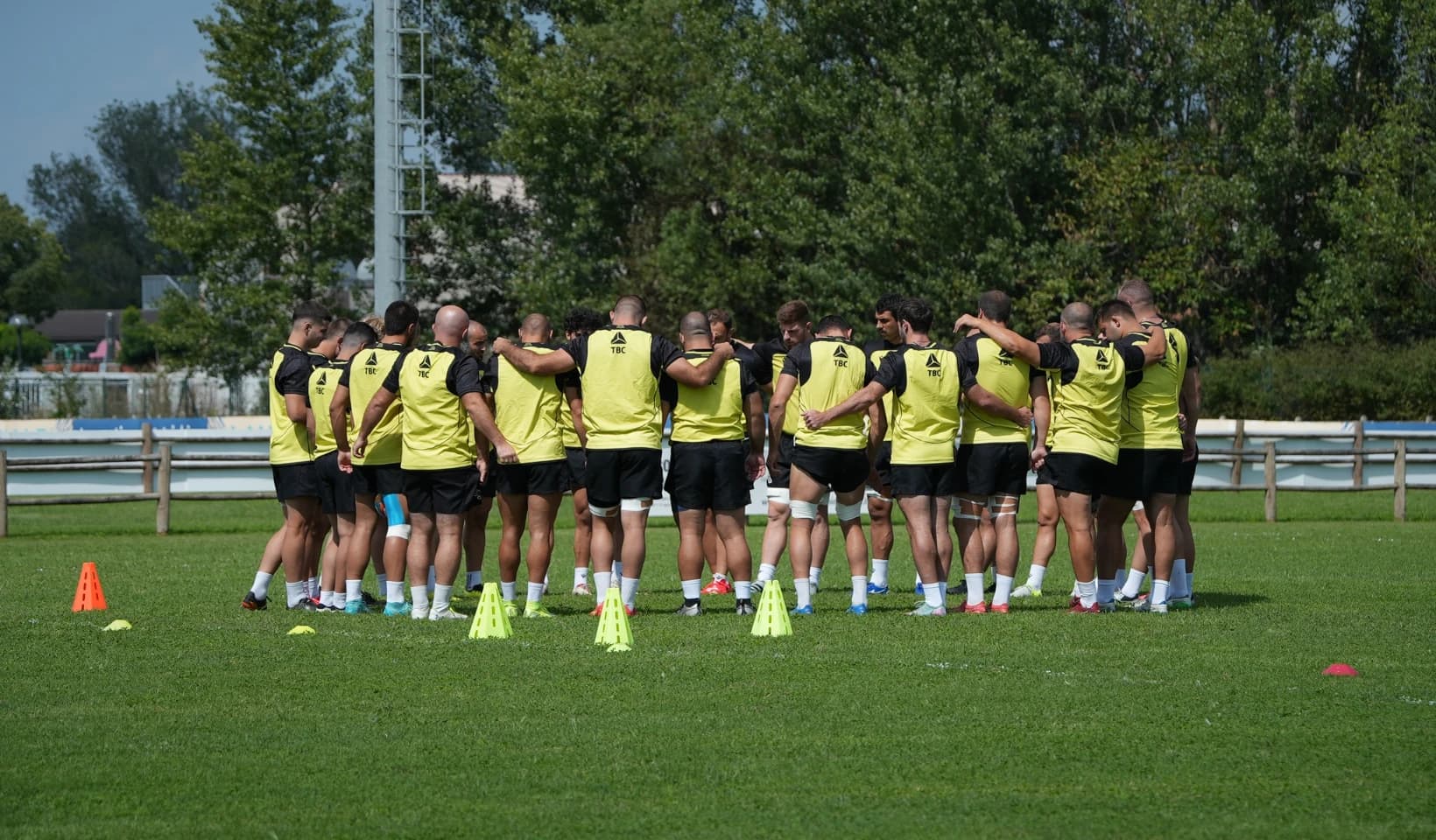 შავი ლომი სამხრეთ აფრიკულ ტურნეზე 32 კაციანი შემადგენლობით გაემგზავრა