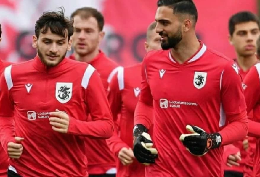 ნავსის გატეხვის მოლოდინში - დღეს, კვარაცხელია და მამარდაშვილი უხერხული მეტოქეების წინააღმდეგ