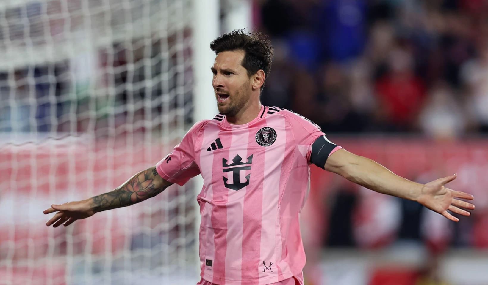 ახალი რეკორდი ფეხბურთის ისტორიაში — მესიმ რონალდუს შედეგი გააუმჯობესა