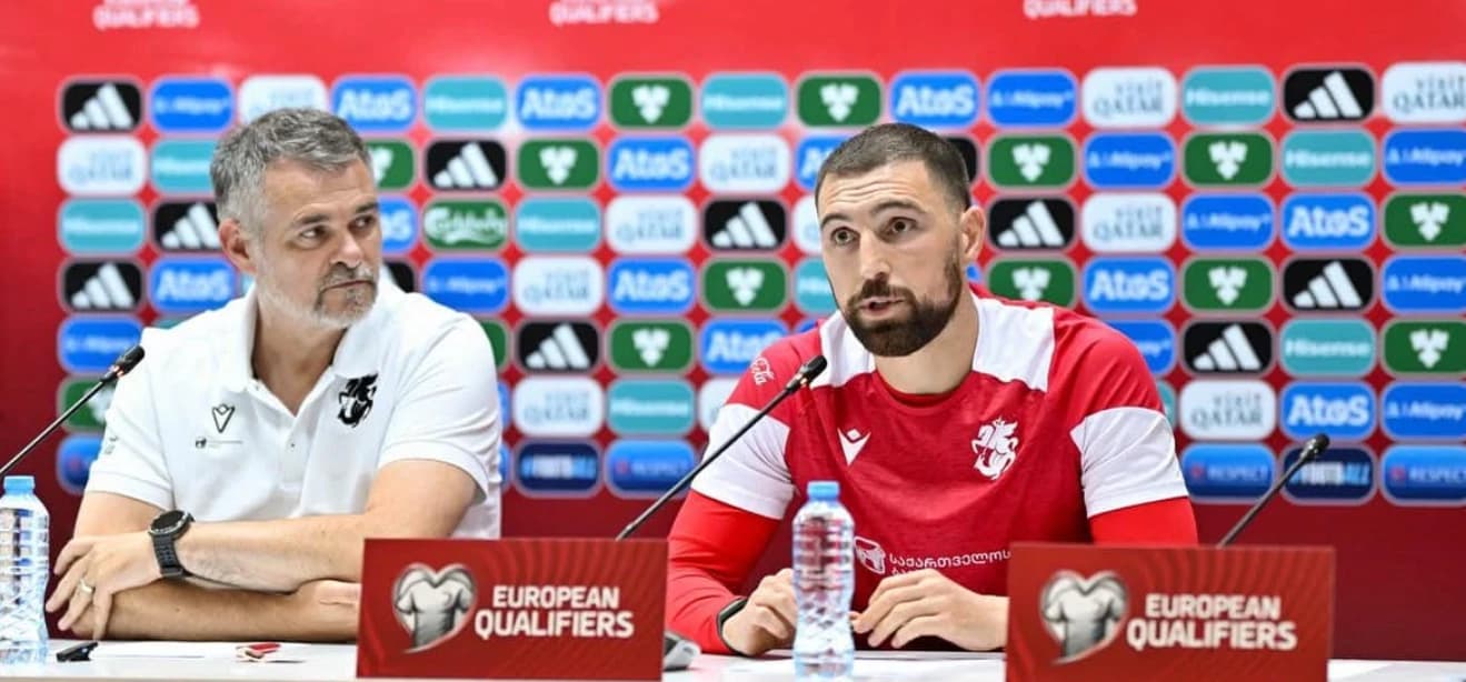 რომელ ფეხბურთელებს მისცეს ხმა ვილი სანიოლმა და გურამ კაშიამ?